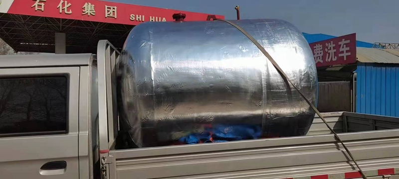 3噸外保溫無塔供水設(shè)備.jpg